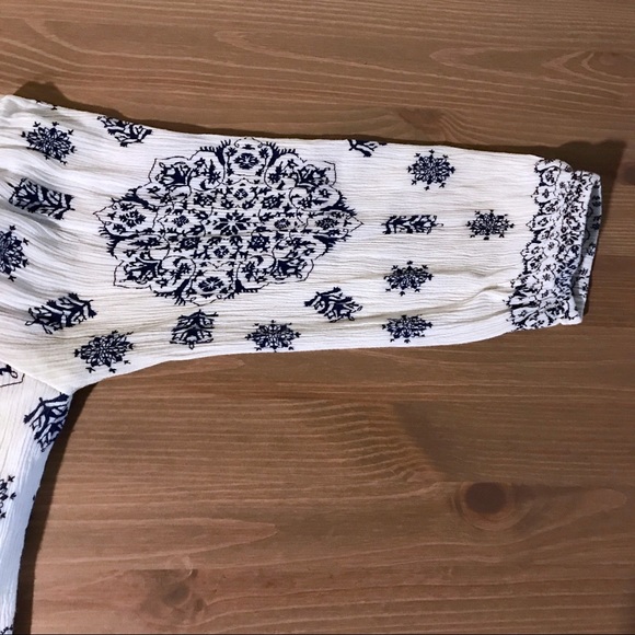 Loveriche Cold Shoulder Half Sleeve Tunic Dress - Picture 4 of 6